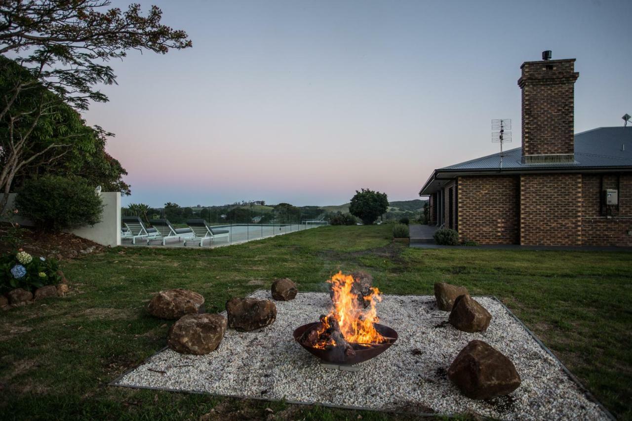 99 Acres Bangalow Retreat Exterior photo