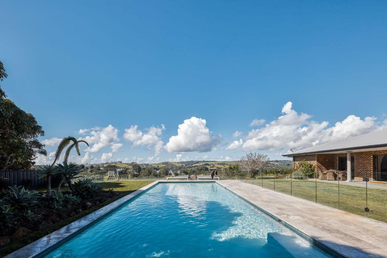 99 Acres Bangalow Retreat Exterior photo