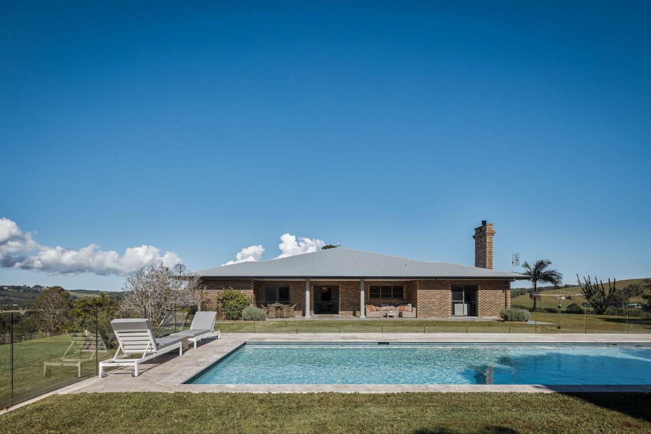 99 Acres Bangalow Retreat Exterior photo